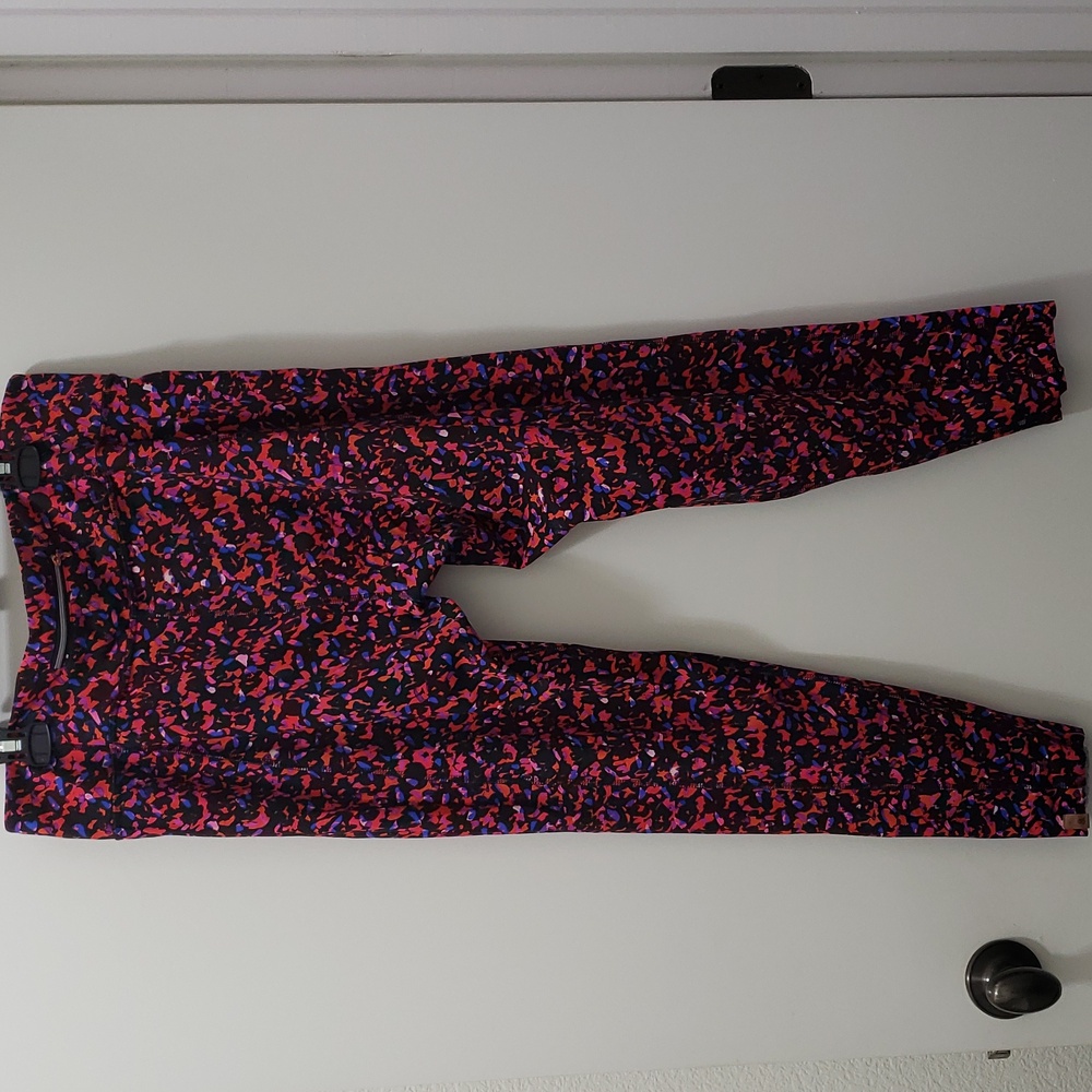 Lou & Grey Colorful Patterned Form Leggings - Picture 3 of 10